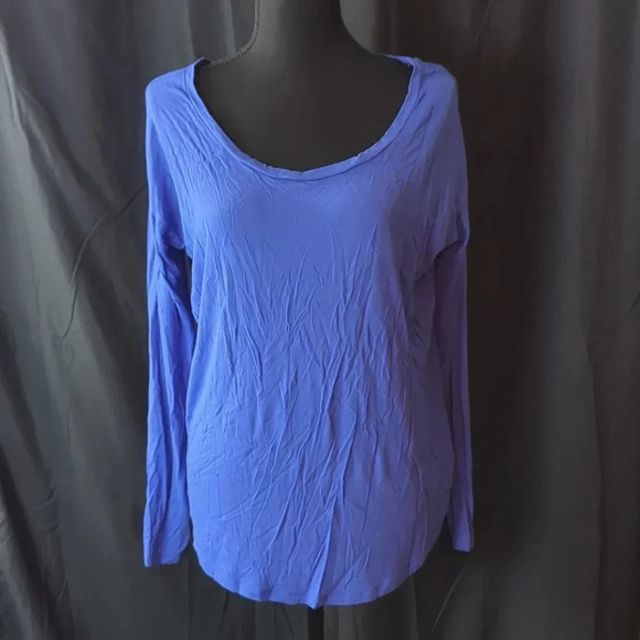 Pink Victoria Secret sleep top. Small. EUC - Picture 1 of 5